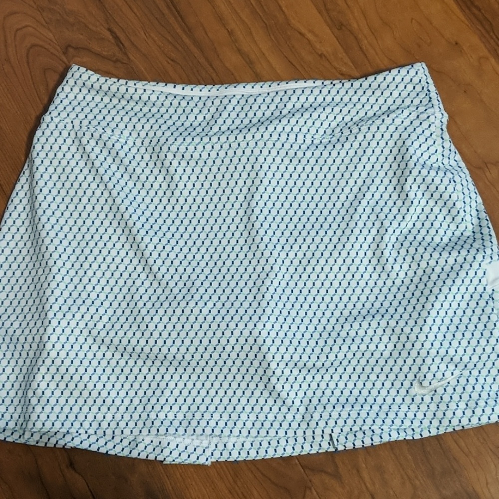 Nike golf skort size Small